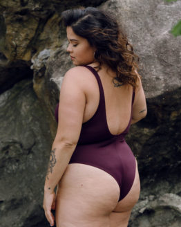 MAILLOT_UNE_PIECE_ECHANCRE