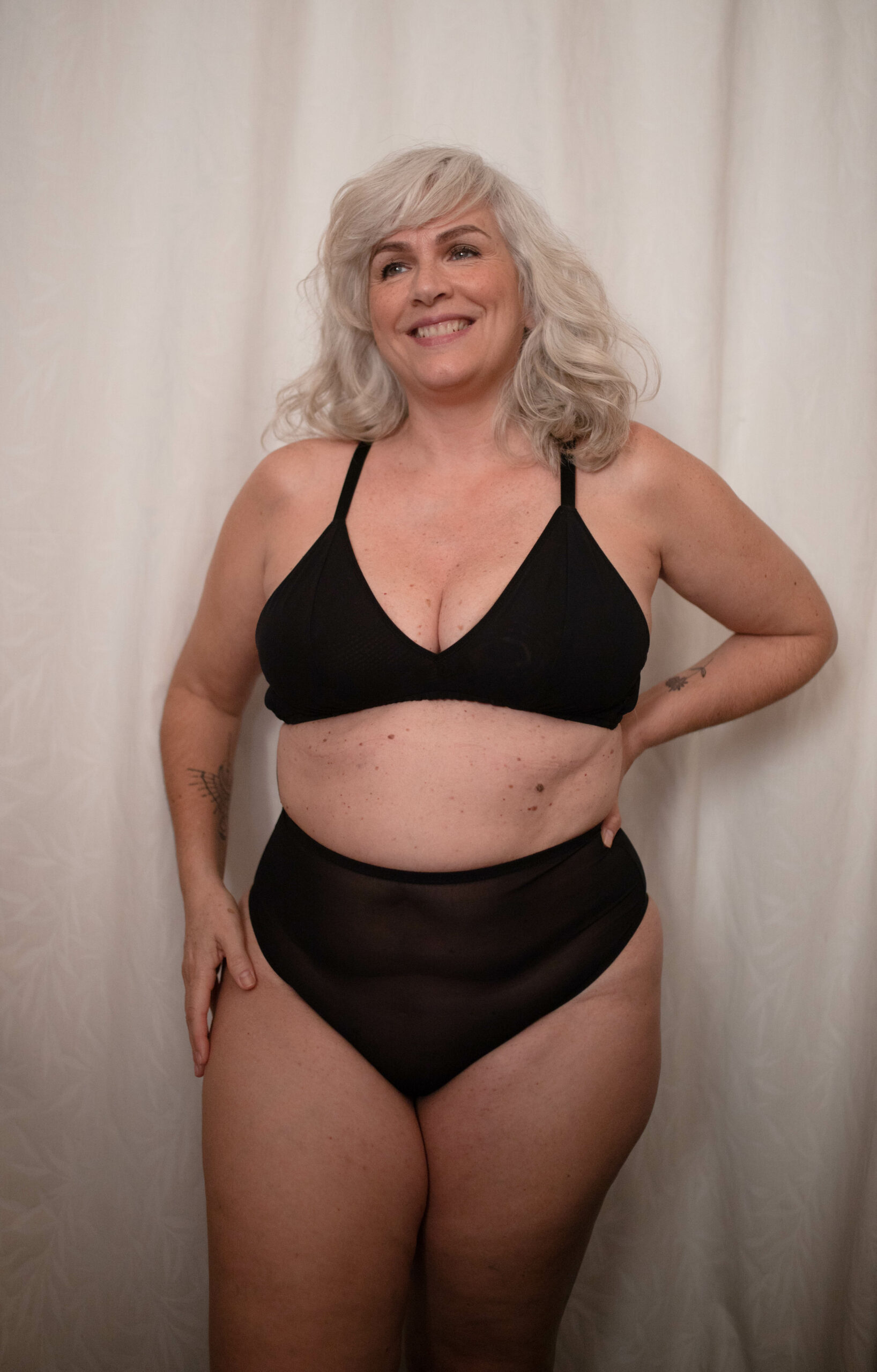 bralette claire transparente noire
