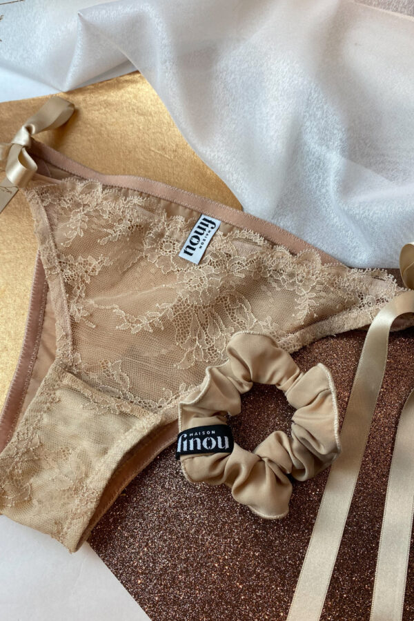 coffret culotte nouee dentelle rose poudre